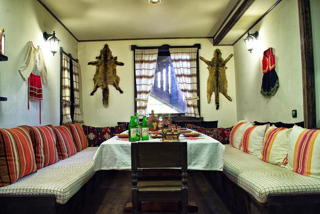Milkovata Guest House Koshov 部屋 写真